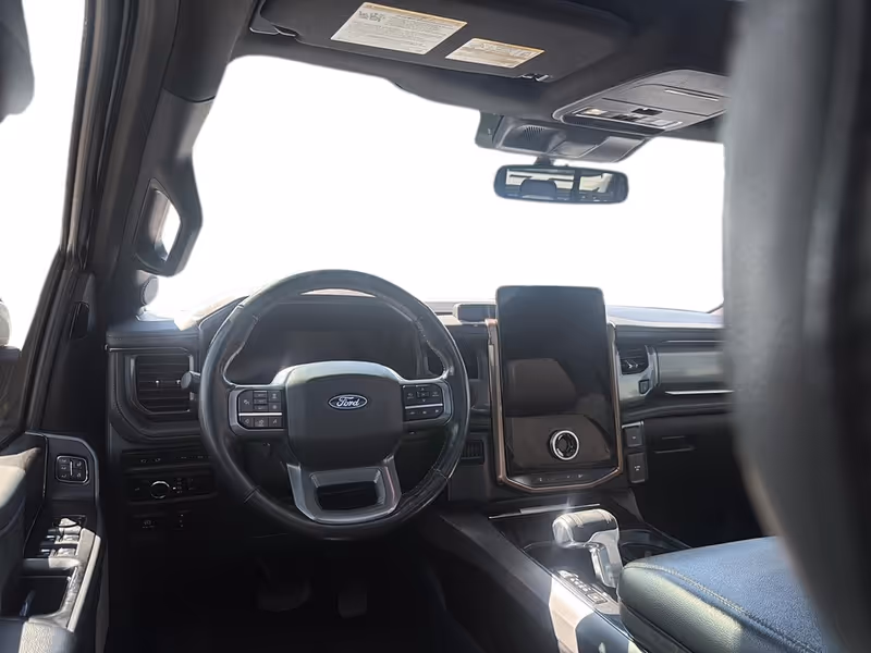 2024 Ford F-150 Lightning LARIAT