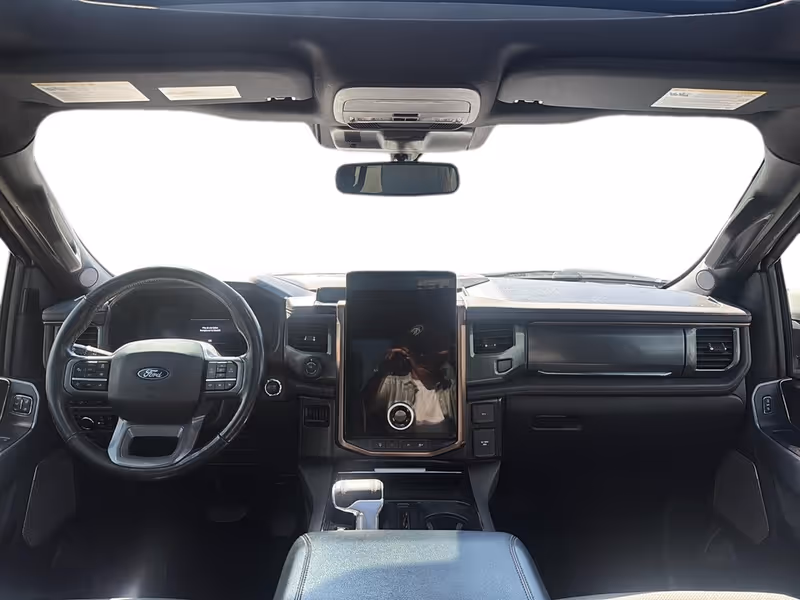 2024 Ford F-150 Lightning LARIAT