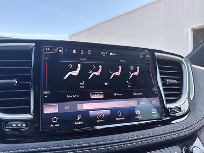 2023 Chrysler Pacifica Touring