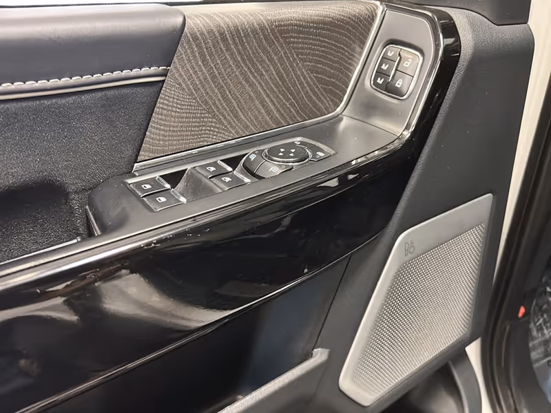 2023 Ford F-150 Lightning Platinum