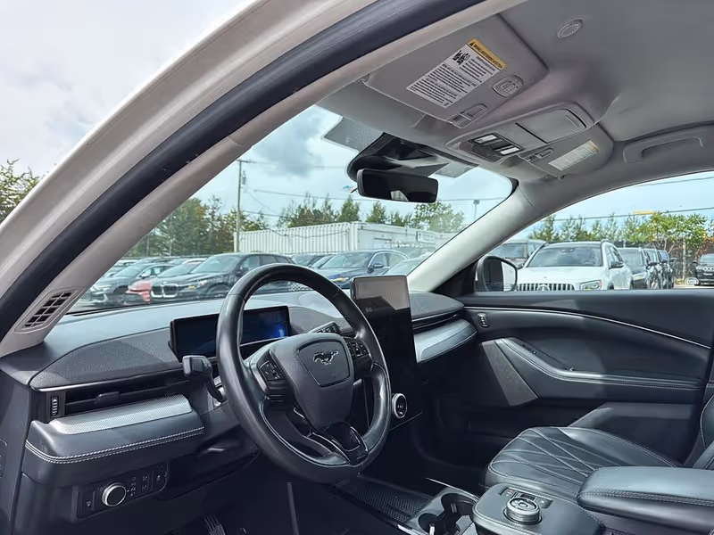 2022 Ford Mustang Mach-E Select