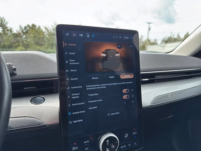 2022 Ford Mustang Mach-E Select